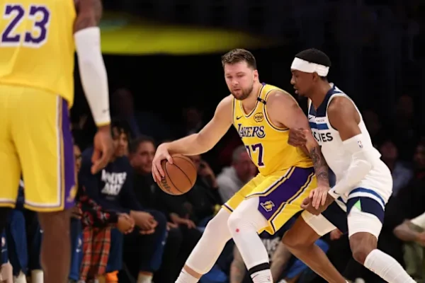 การดราฟต์และการเทรดสำคัญที่เปลี่ยนชะตาของ Lakers