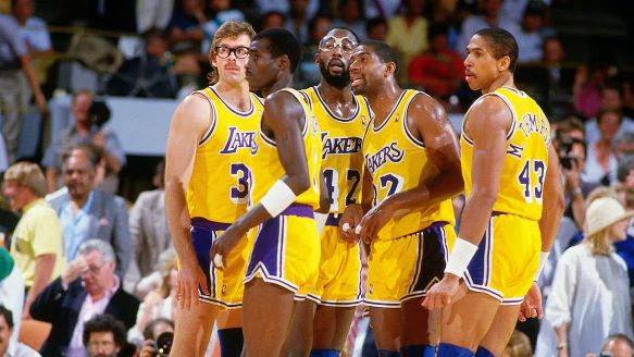 Lakers: จาก Showtime Run & Gun